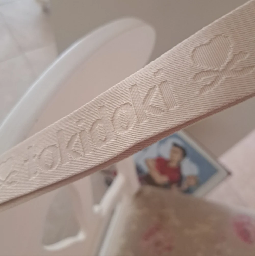 Tokidoki  Stay Groovy Carry All  Tote W Detachable  Strap Excellent - Picture 10 of 13